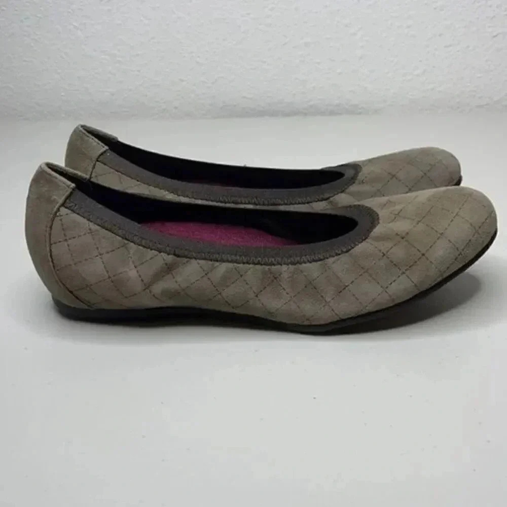 Munro Vicki ballet designer flats 9 1/2 med